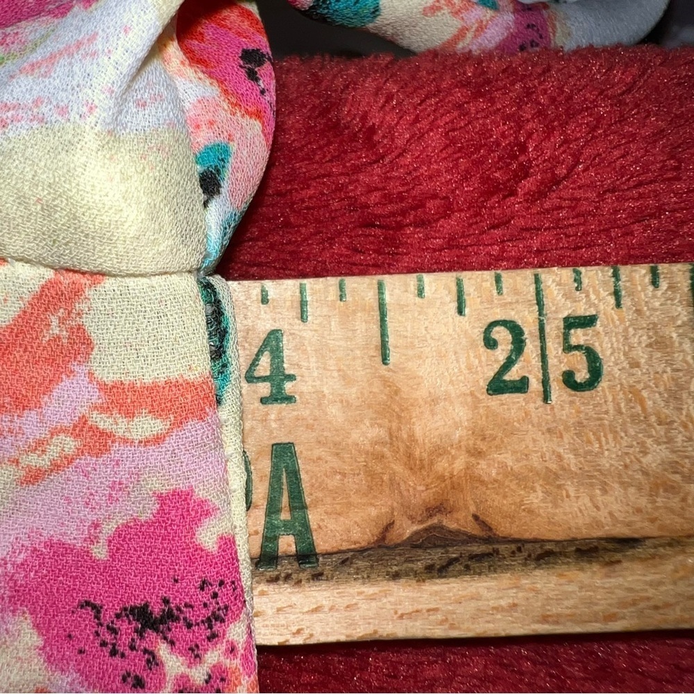 Floral Women's Top - White and Pink - Picture 8 of 11